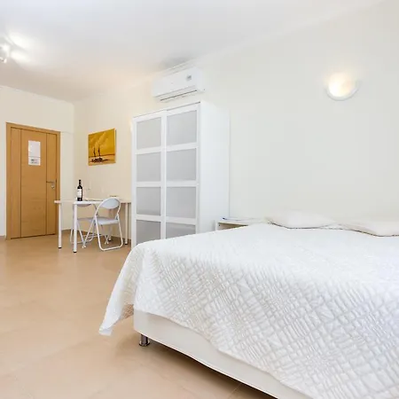 Carol's Beco Διαμέρισμα